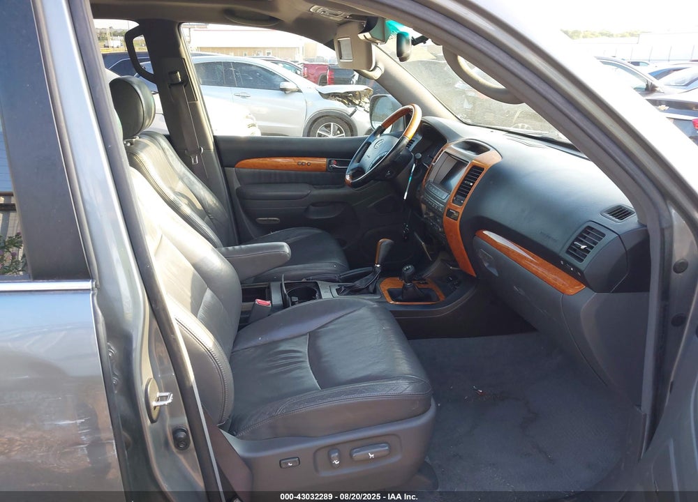 2005 LEXUS GX 470 VIN: JTJBT20X250068653