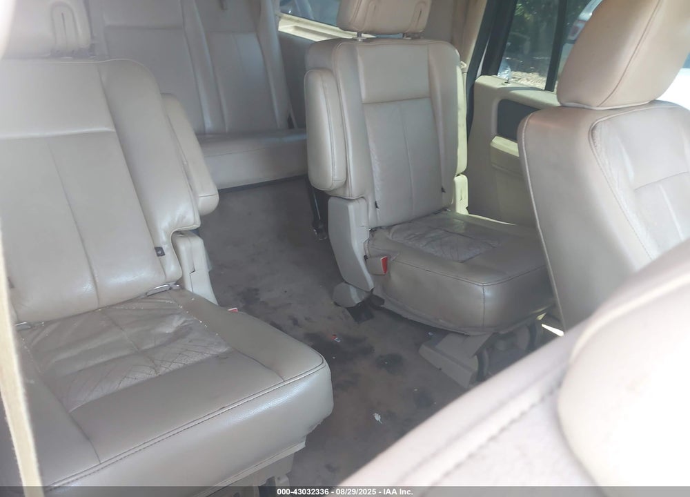 2011 FORD EXPEDITION VIN: 1FMJK1H58BEF23644