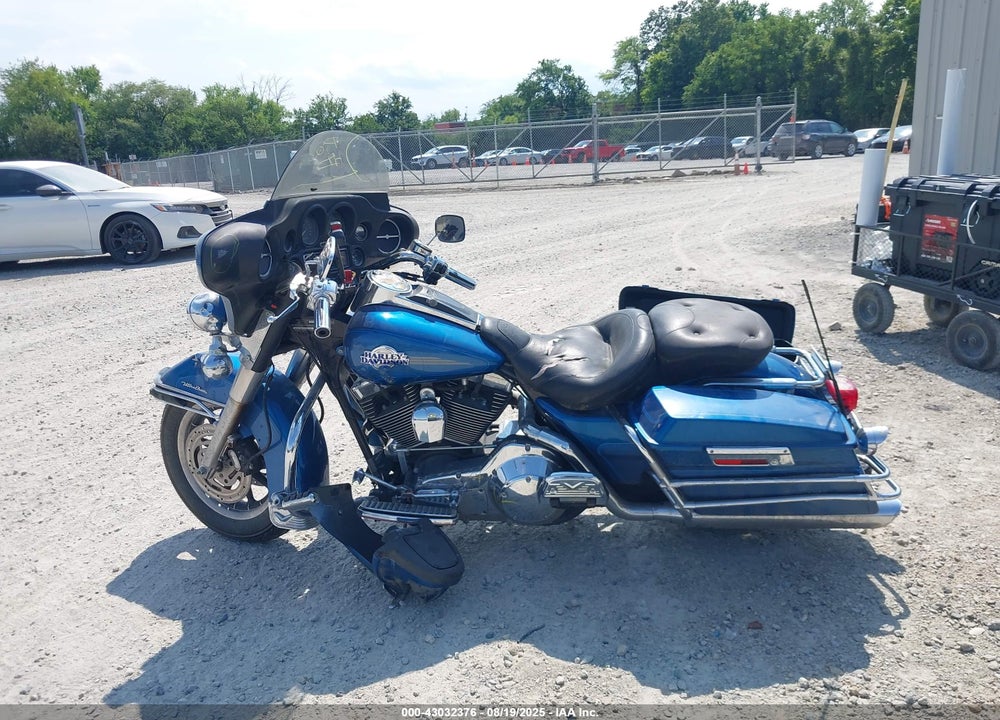 2005 HARLEY-DAVIDSON FLHTCUI VIN: 1HD1FCW185Y637732