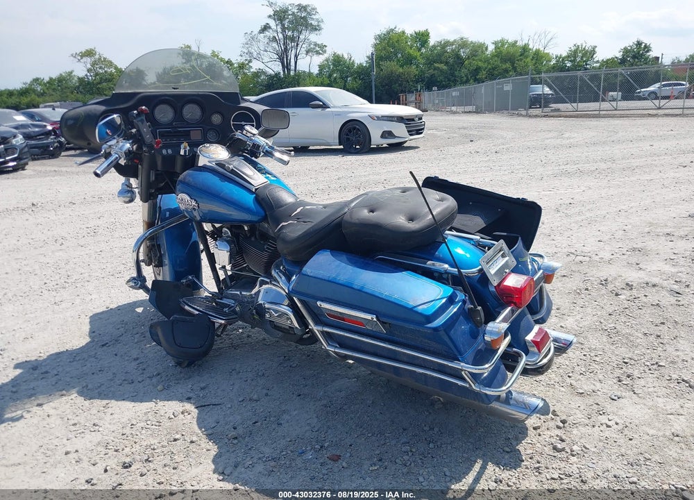 2005 HARLEY-DAVIDSON FLHTCUI VIN: 1HD1FCW185Y637732