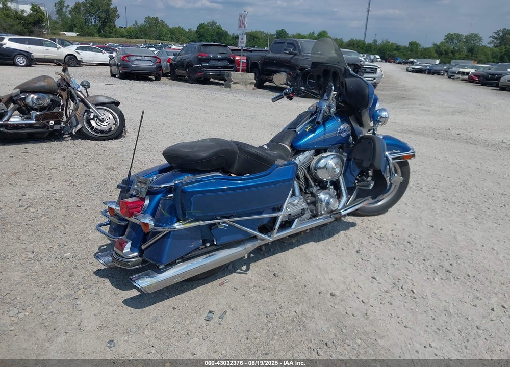 2005 HARLEY-DAVIDSON FLHTCUI VIN: 1HD1FCW185Y637732