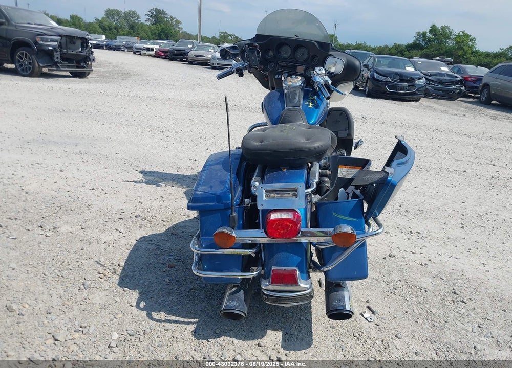 2005 HARLEY-DAVIDSON FLHTCUI VIN: 1HD1FCW185Y637732