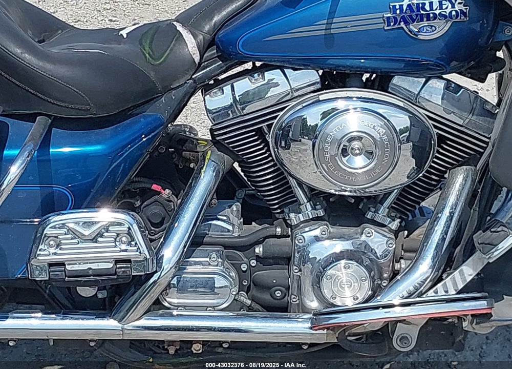 2005 HARLEY-DAVIDSON FLHTCUI VIN: 1HD1FCW185Y637732