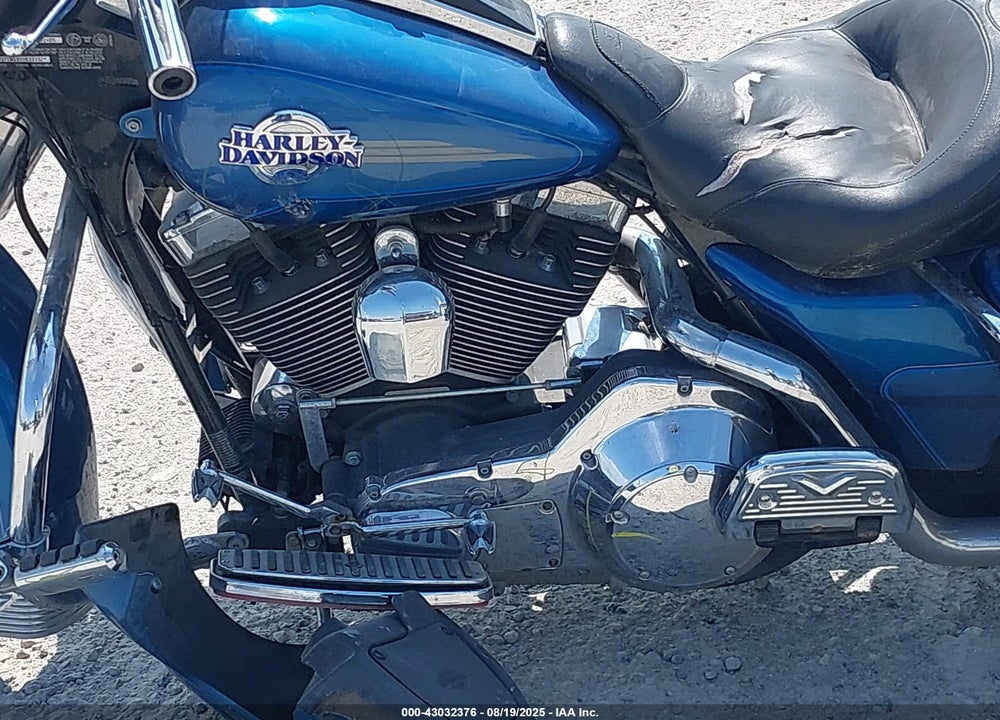 2005 HARLEY-DAVIDSON FLHTCUI VIN: 1HD1FCW185Y637732
