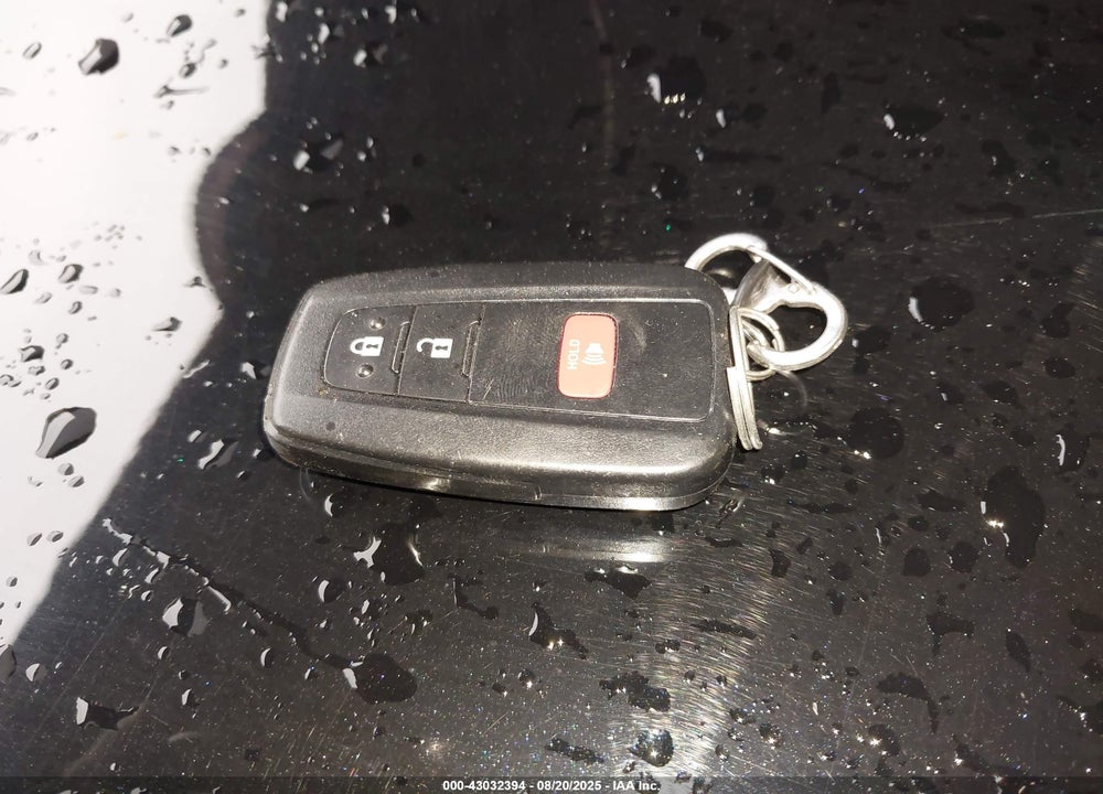 2022 TOYOTA COROLLA VIN: JTND4MBEXN3182216