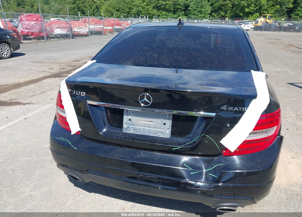 2013 MERCEDES-BENZ C 300 SPORT 4MATIC VIN: WDDGF8AB9DG123102