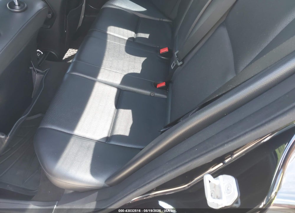 2013 MERCEDES-BENZ C 300 SPORT 4MATIC VIN: WDDGF8AB9DG123102