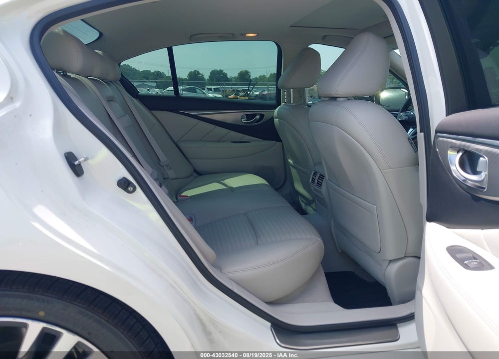 2018 INFINITI Q50 VIN: JN1EV7AR0JM433795