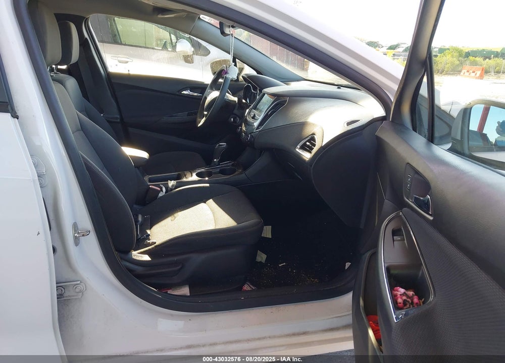 2019 CHEVROLET CRUZE VIN: 1G1BC5SM6K7153157