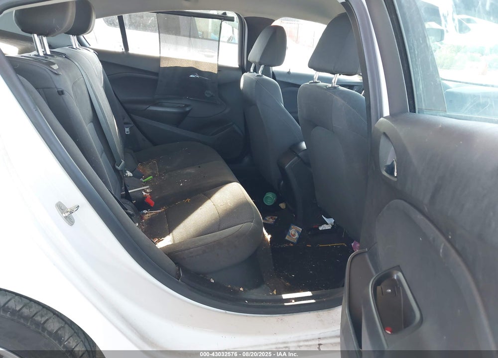 2019 CHEVROLET CRUZE VIN: 1G1BC5SM6K7153157