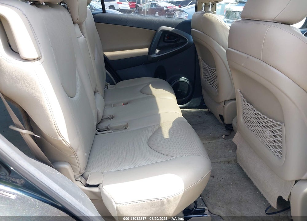 2011 TOYOTA RAV4 LIMITED VIN: 2T3YF4DV2BW092886