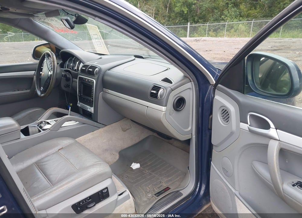 2005 PORSCHE CAYENNE TURBO VIN: WP1AC29PX5LA92469