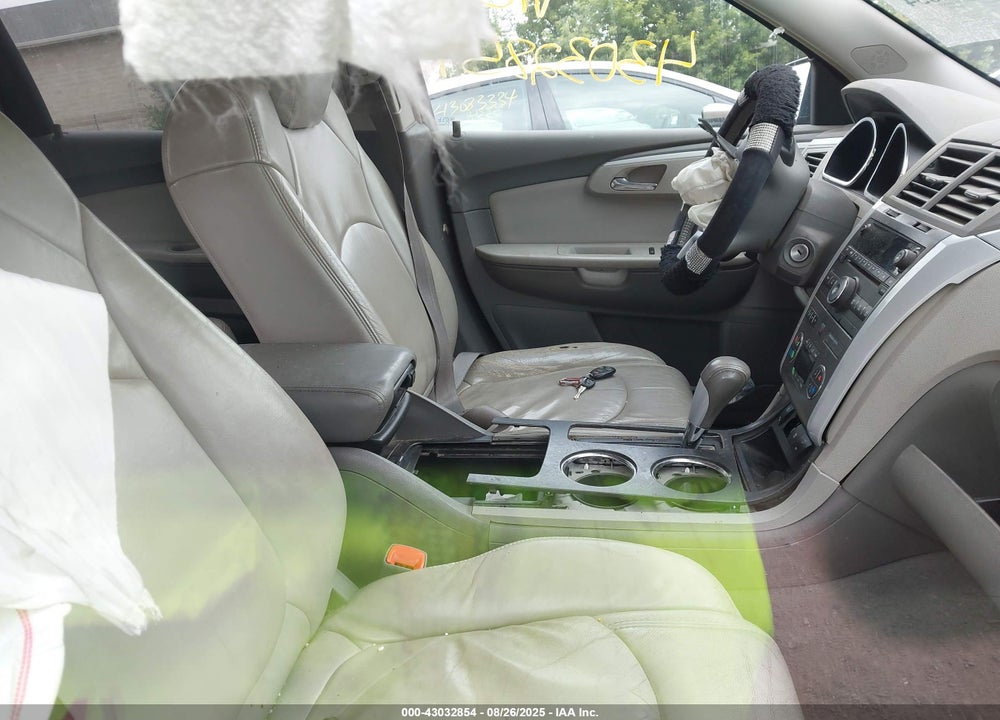 2009 CHEVROLET TRAVERSE VIN: 1GNER23D39S135360