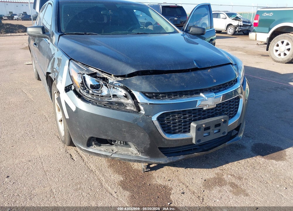 2015 CHEVROLET MALIBU LS VIN: 1G11B5SL4FF172680