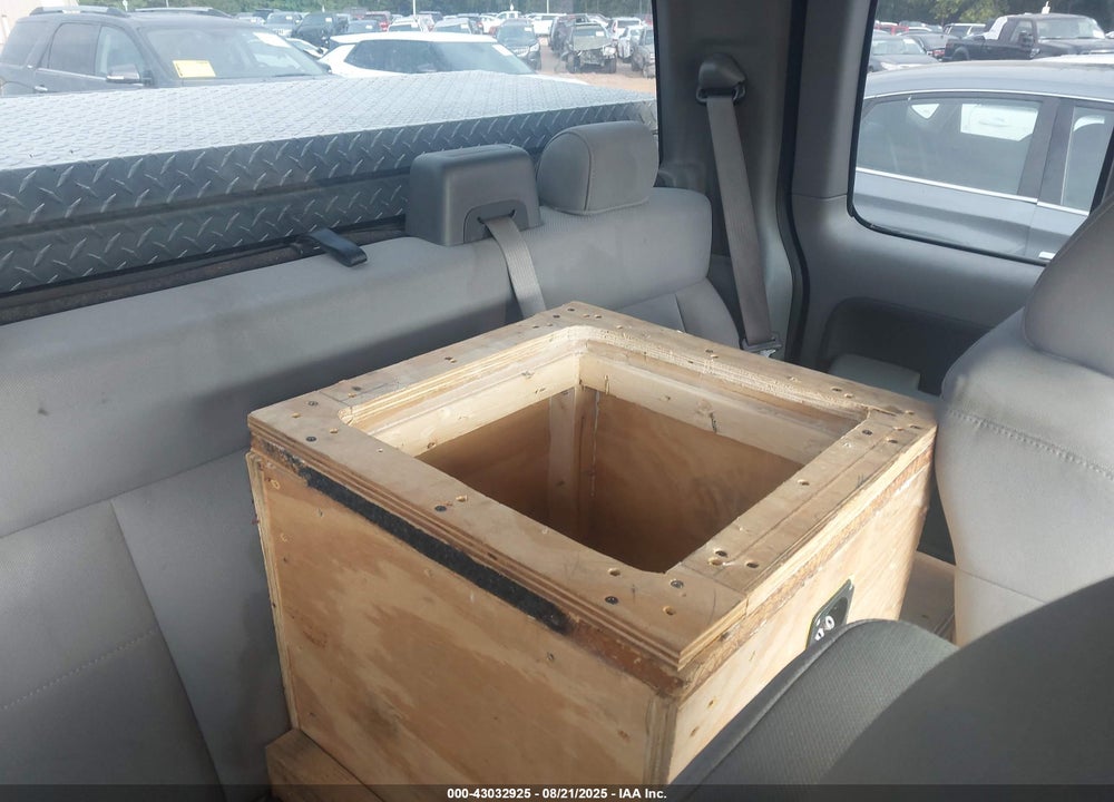 2006 FORD F-150 STX/XL/XLT VIN: 1FTRX12W26NB00915