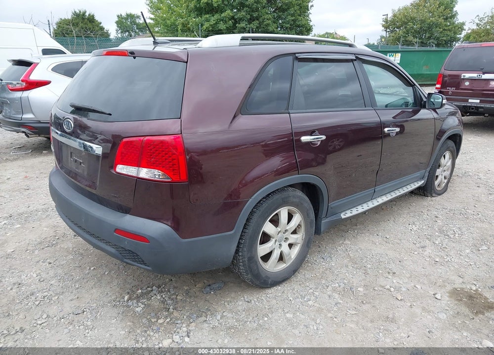 2012 KIA SORENTO VIN: 5XYKT3A61CG298836