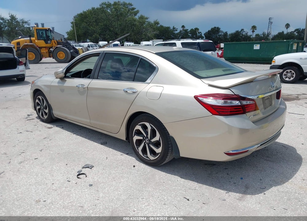 2017 HONDA ACCORD VIN: 1HGCR2F89HA040631