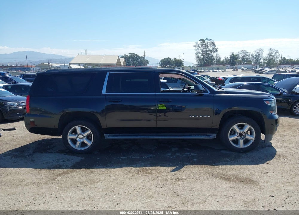 2015 CHEVROLET SUBURBAN 1500 VIN: 1GNSCHKC0FR613219