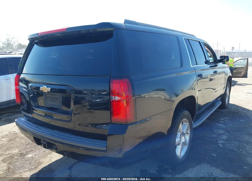 2015 CHEVROLET SUBURBAN 1500 VIN: 1GNSCHKC0FR613219