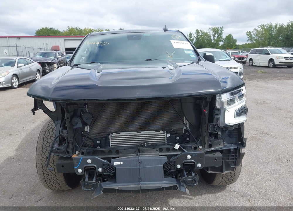 2024 CHEVROLET SILVERADO 1500 4WD SHORT BED LT WITH 2FL VIN: 1GCPDKEK0RZ105087