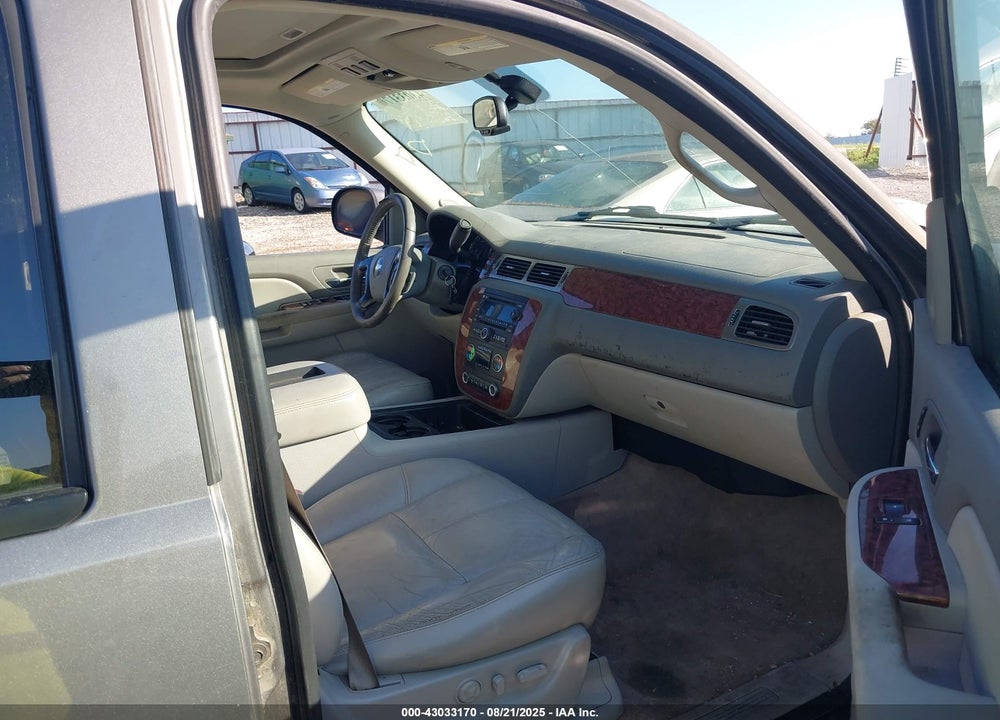2007 CHEVROLET SUBURBAN 1500 LT VIN: 1GNFC16J07J230222