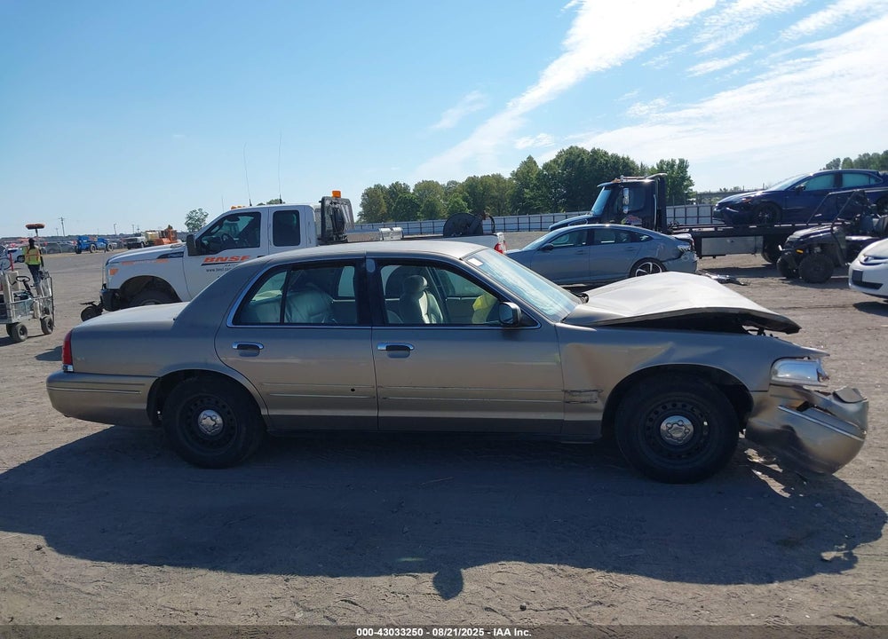 2001 FORD CROWN VICTORIA VIN: 2FAFP73W01X131209