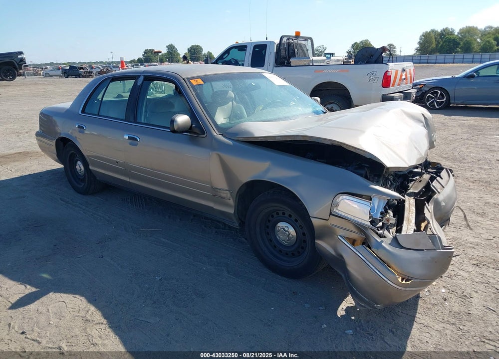 2001 FORD CROWN VICTORIA VIN: 2FAFP73W01X131209
