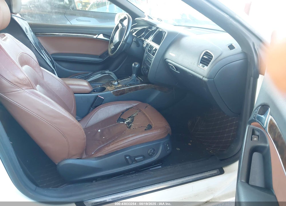 2010 AUDI A5 VIN: WAUJFAFH4AN009047