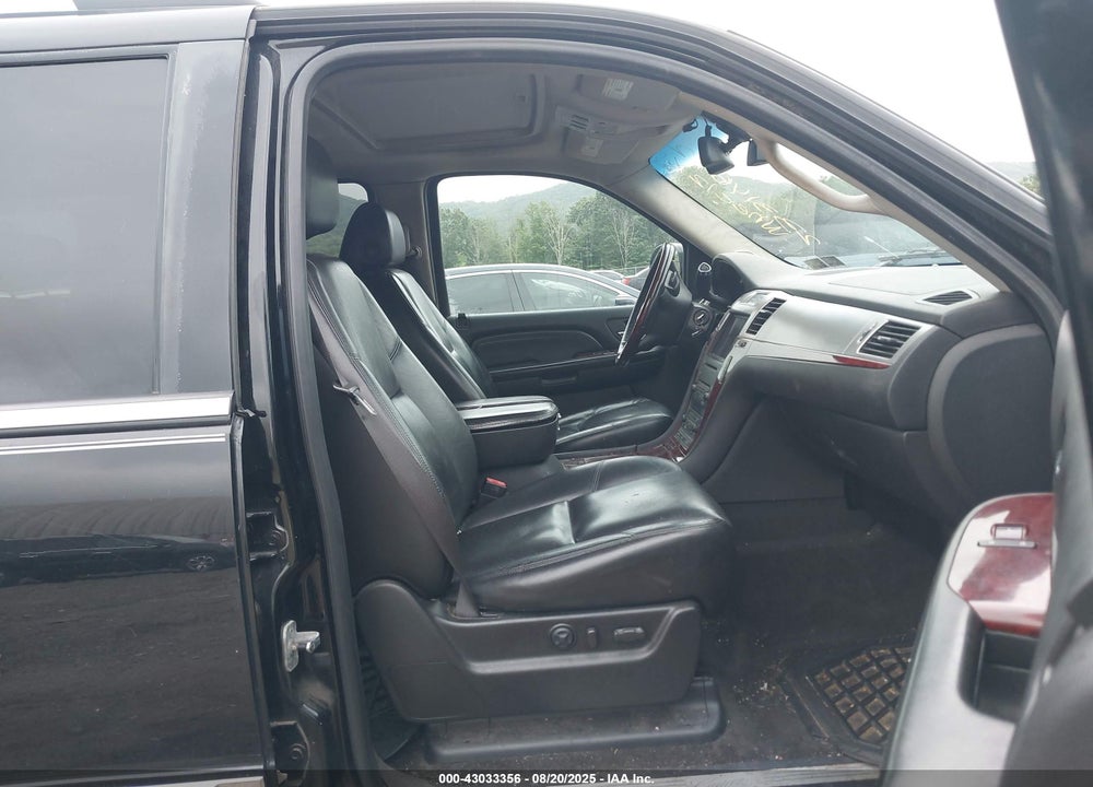 2008 CADILLAC ESCALADE VIN: 1GYFK63828R128346