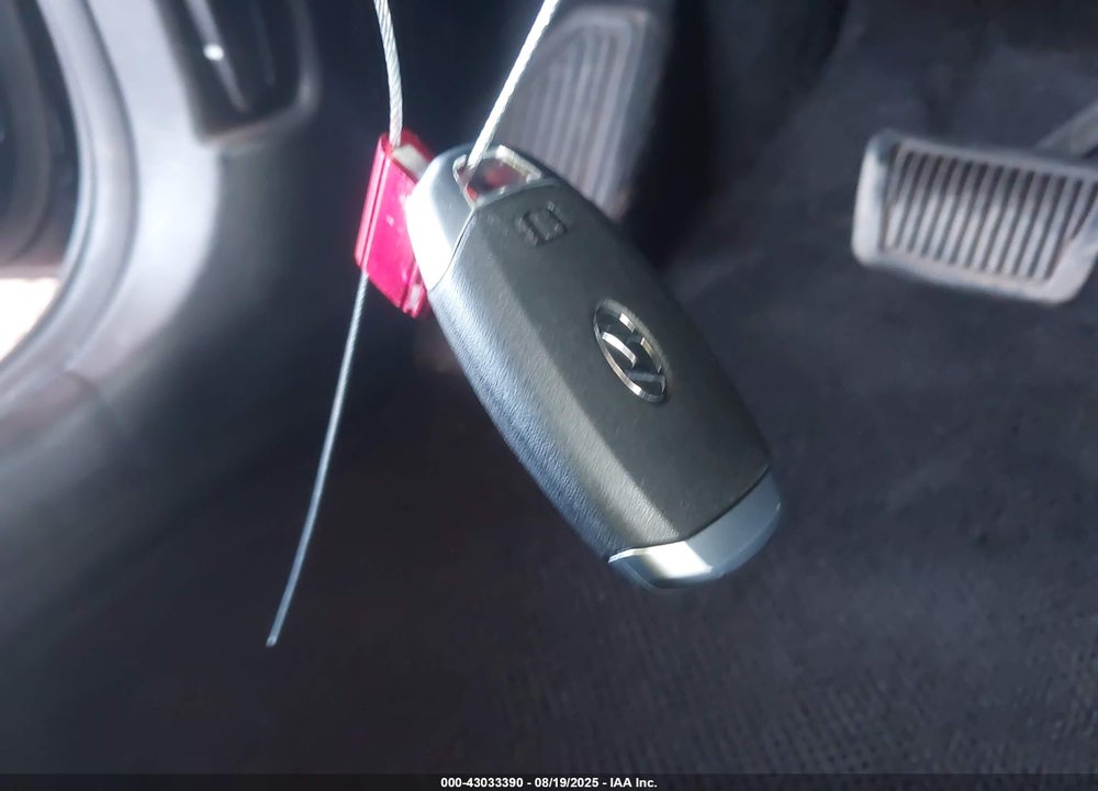 2023 HYUNDAI ELANTRA VIN: KMHLM4AGXPU527157