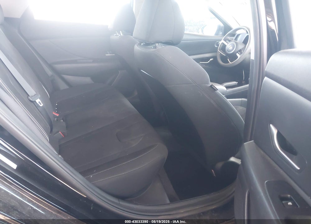 2023 HYUNDAI ELANTRA VIN: KMHLM4AGXPU527157