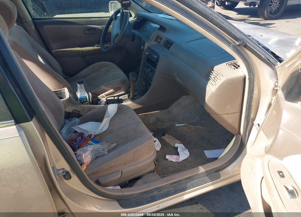 1998 TOYOTA CAMRY LE VIN: JT2BG22K2W0225665