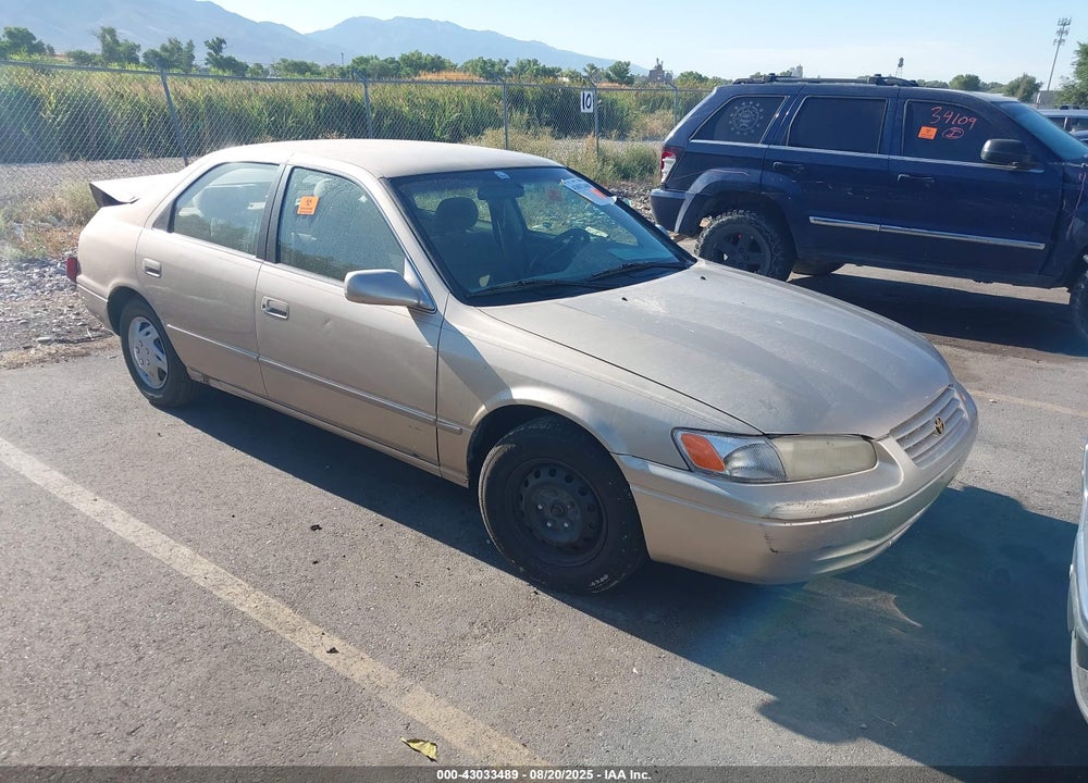 1998 TOYOTA CAMRY LE VIN: JT2BG22K2W0225665