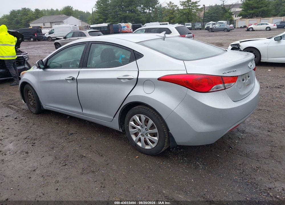 2013 HYUNDAI ELANTRA VIN: KMHDH4AE0DU595289