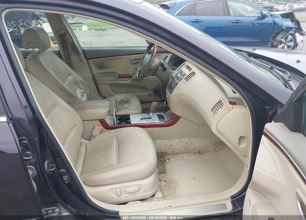 2007 HYUNDAI AZERA VIN: KMHFC46F97A159636