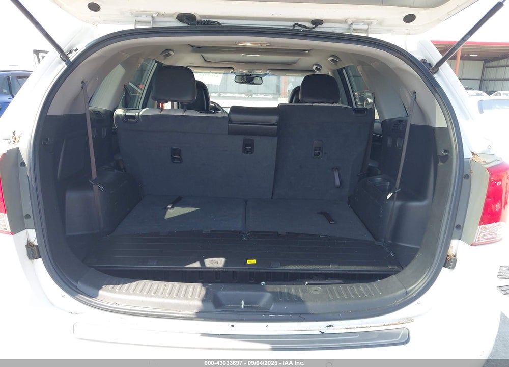 2012 KIA SORENTO VIN: 5XYKWDA26CG292847