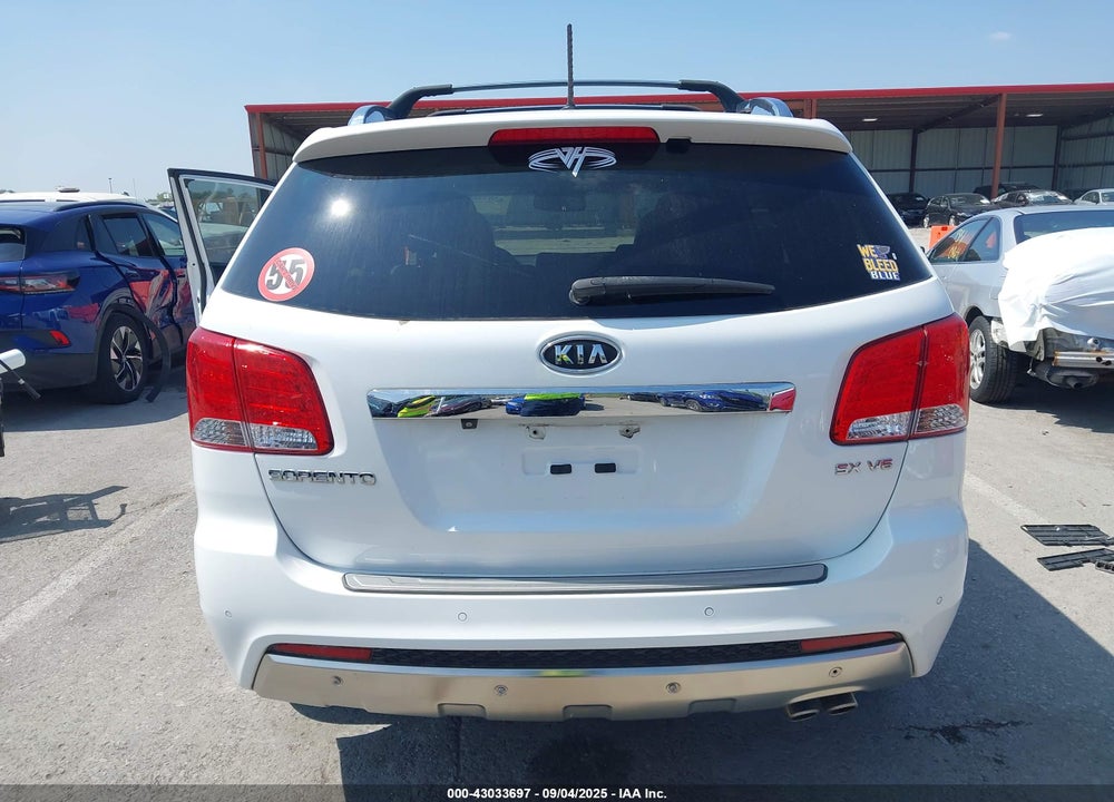 2012 KIA SORENTO VIN: 5XYKWDA26CG292847