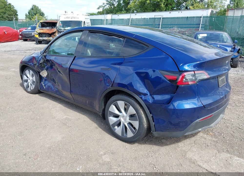 2024 TESLA MODEL Y LONG RANGE DUAL MOTOR ALL-WHEEL DRIVE VIN: 7SAYGDEE9RA251902