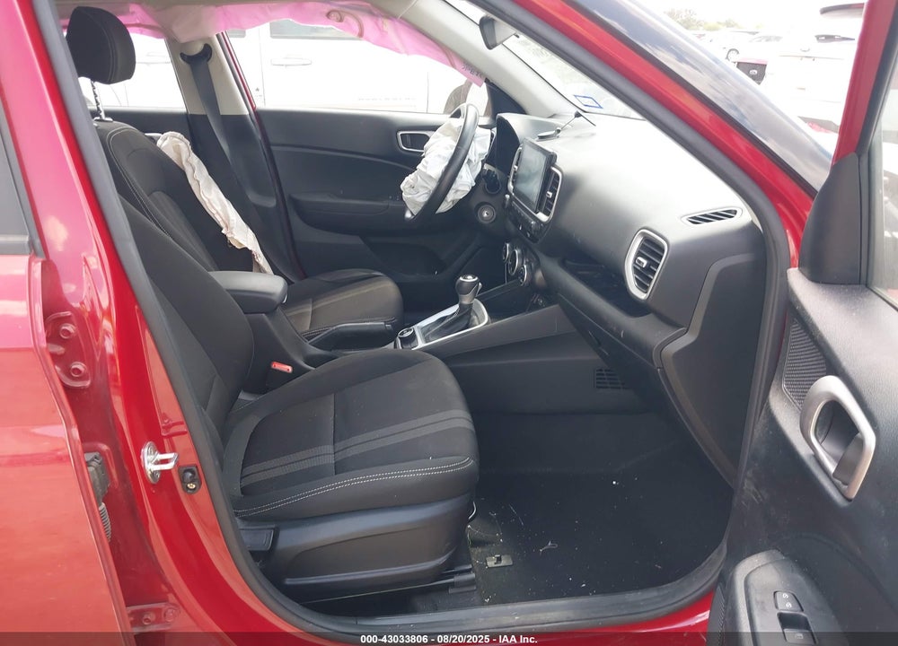 2022 HYUNDAI VENUE VIN: KMHRC8A34NU200932