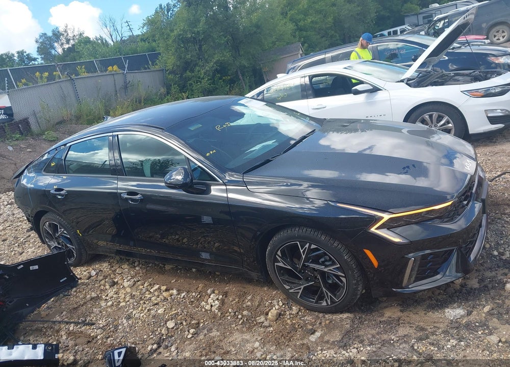 2025 KIA K5 VIN: KNAG64J7XS5350139