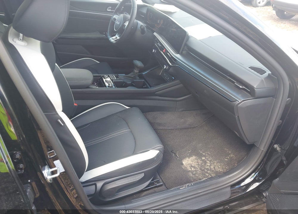 2025 KIA K5 VIN: KNAG64J7XS5350139