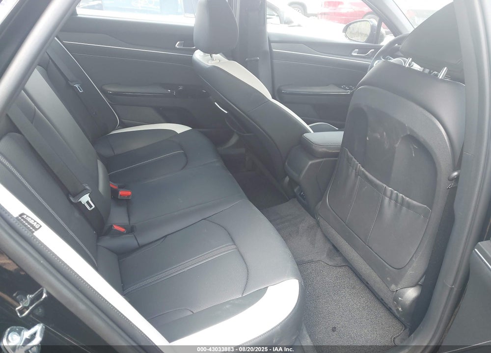 2025 KIA K5 VIN: KNAG64J7XS5350139