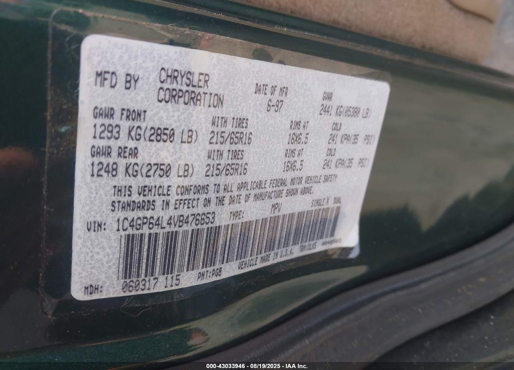 1997 CHRYSLER TOWN & COUNTRY LXI VIN: 1C4GP64L4VB476653
