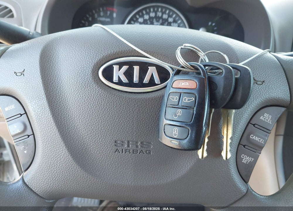2012 KIA SEDONA LX VIN: KNDMG4C73C6466388