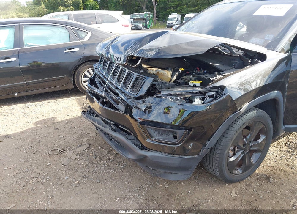 2018 JEEP COMPASS VIN: 3C4NJCBB5JT304920