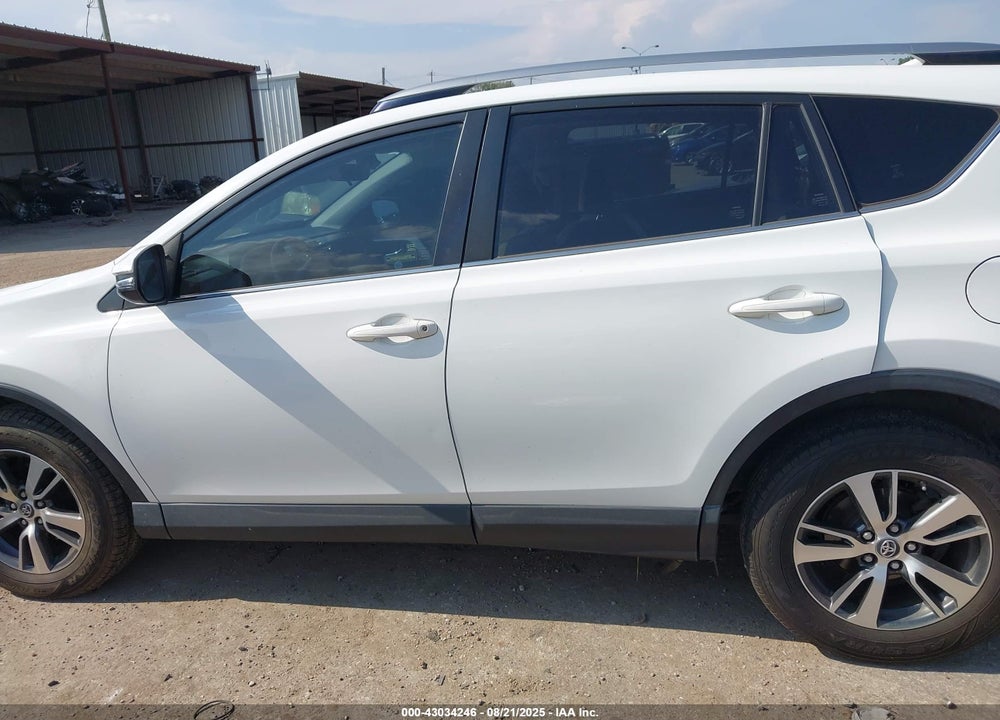 2018 TOYOTA RAV4 VIN: JTMWFREV7JJ203612