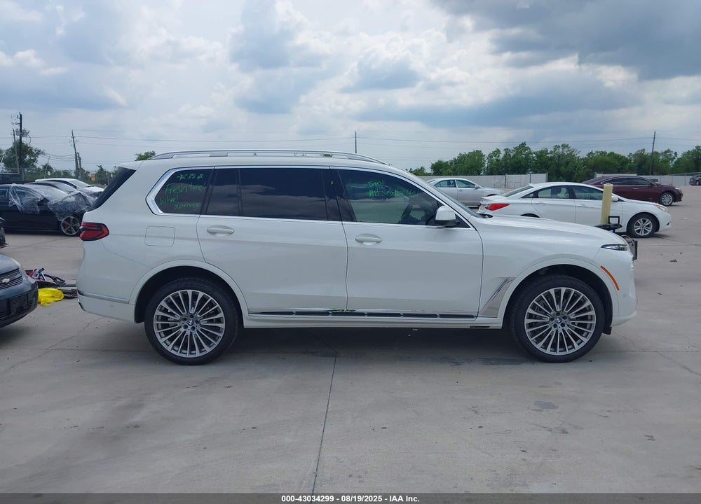 2025 BMW X7 VIN: 5UX23EM02S9X04818