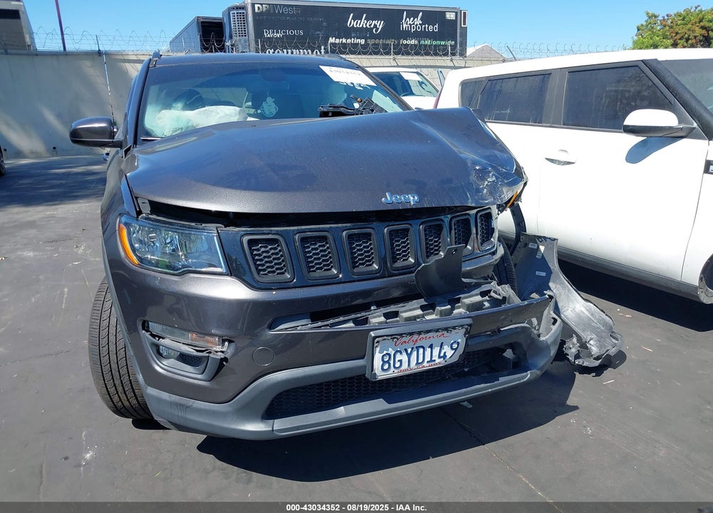 2019 JEEP COMPASS VIN: 3C4NJCBB1KT636418