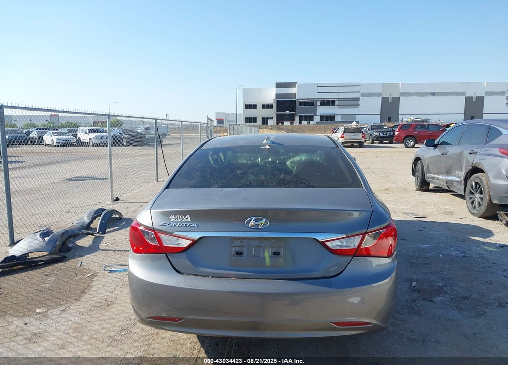 2013 HYUNDAI SONATA VIN: 5NPEB4AC4DH782733