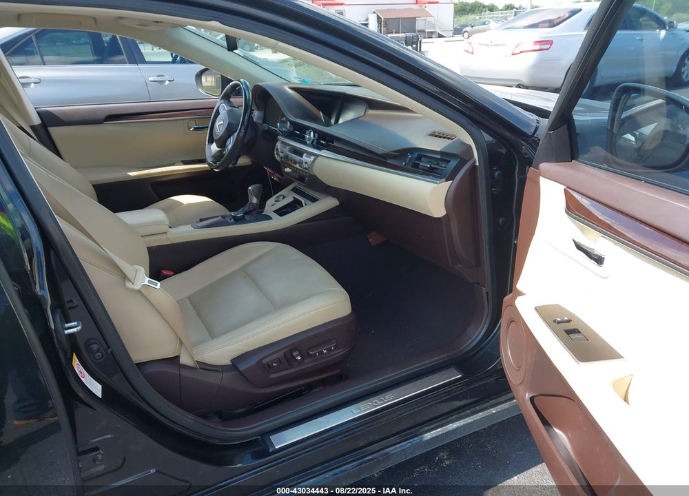 2018 LEXUS ES 350 VIN: 58ABK1GG1JU100859